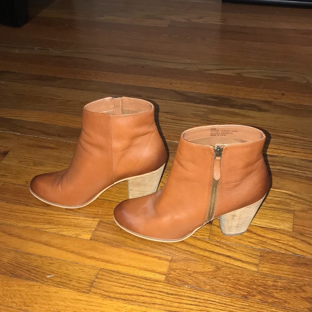BP saddle brown ankle booties